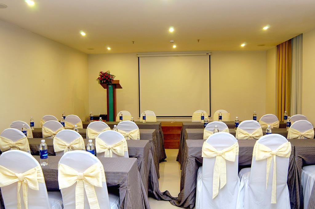 Nam Hung Hotel Nha Trang Buitenkant foto