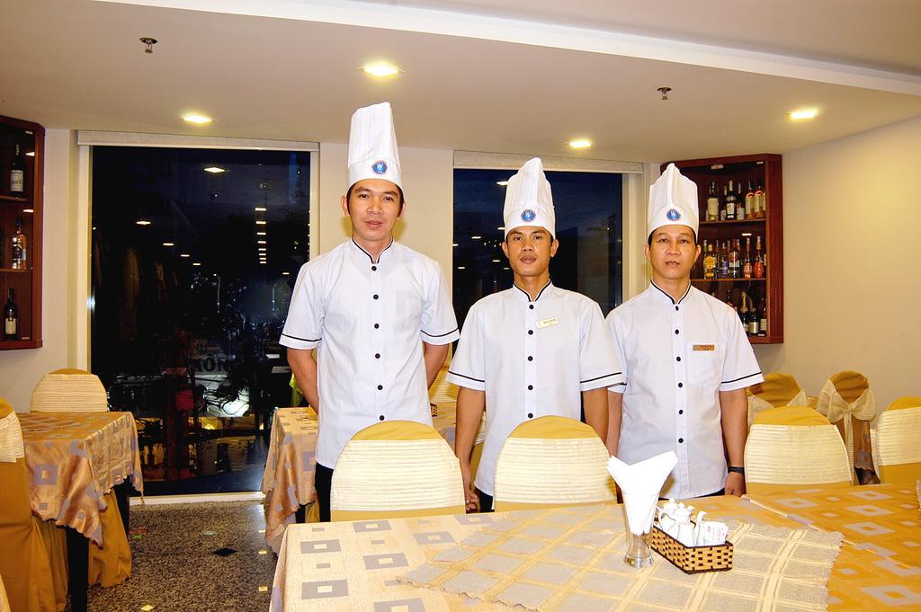 Nam Hung Hotel Nha Trang Buitenkant foto
