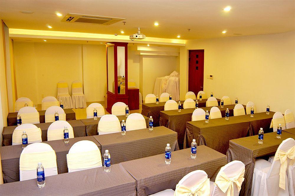 Nam Hung Hotel Nha Trang Buitenkant foto