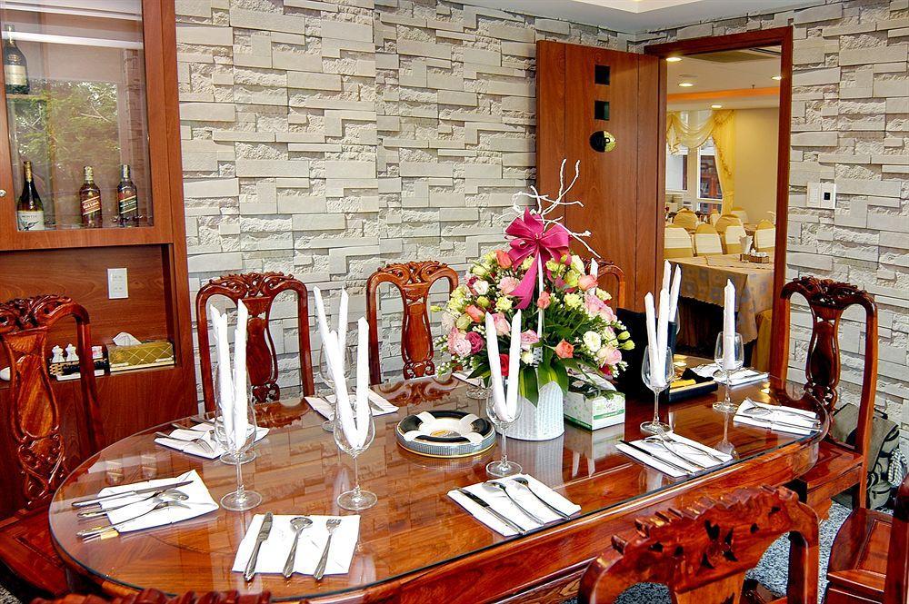 Nam Hung Hotel Nha Trang Buitenkant foto