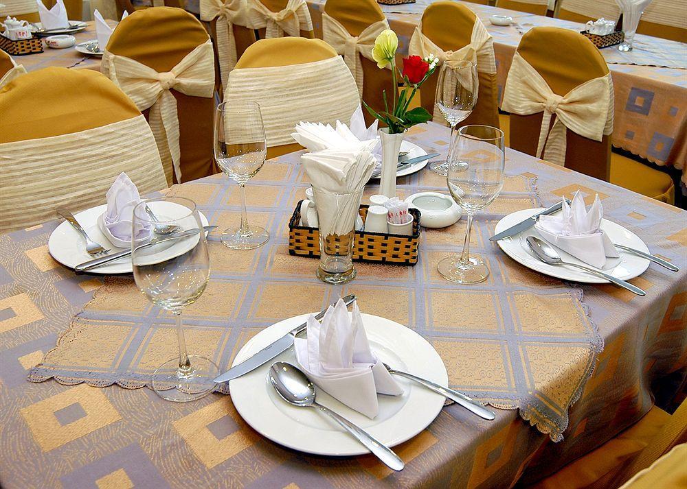 Nam Hung Hotel Nha Trang Buitenkant foto