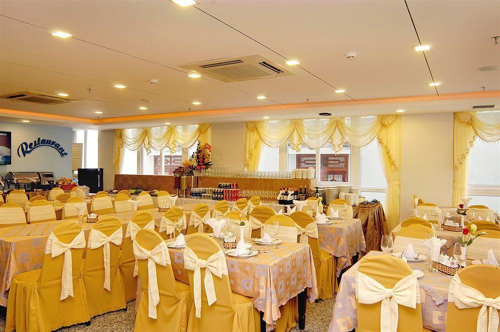 Nam Hung Hotel Nha Trang Buitenkant foto