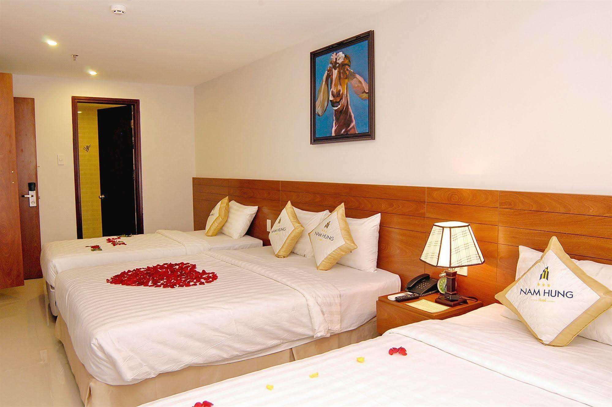Nam Hung Hotel Nha Trang Buitenkant foto