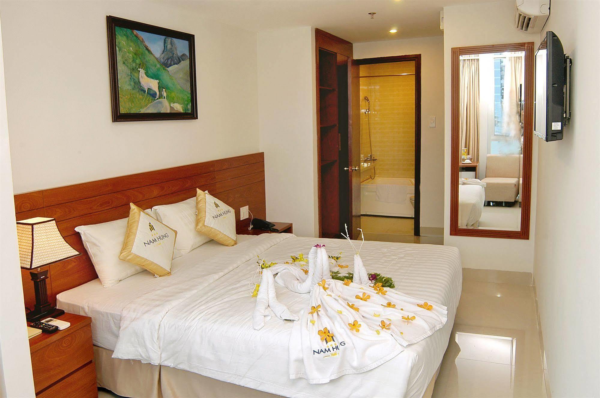Nam Hung Hotel Nha Trang Buitenkant foto